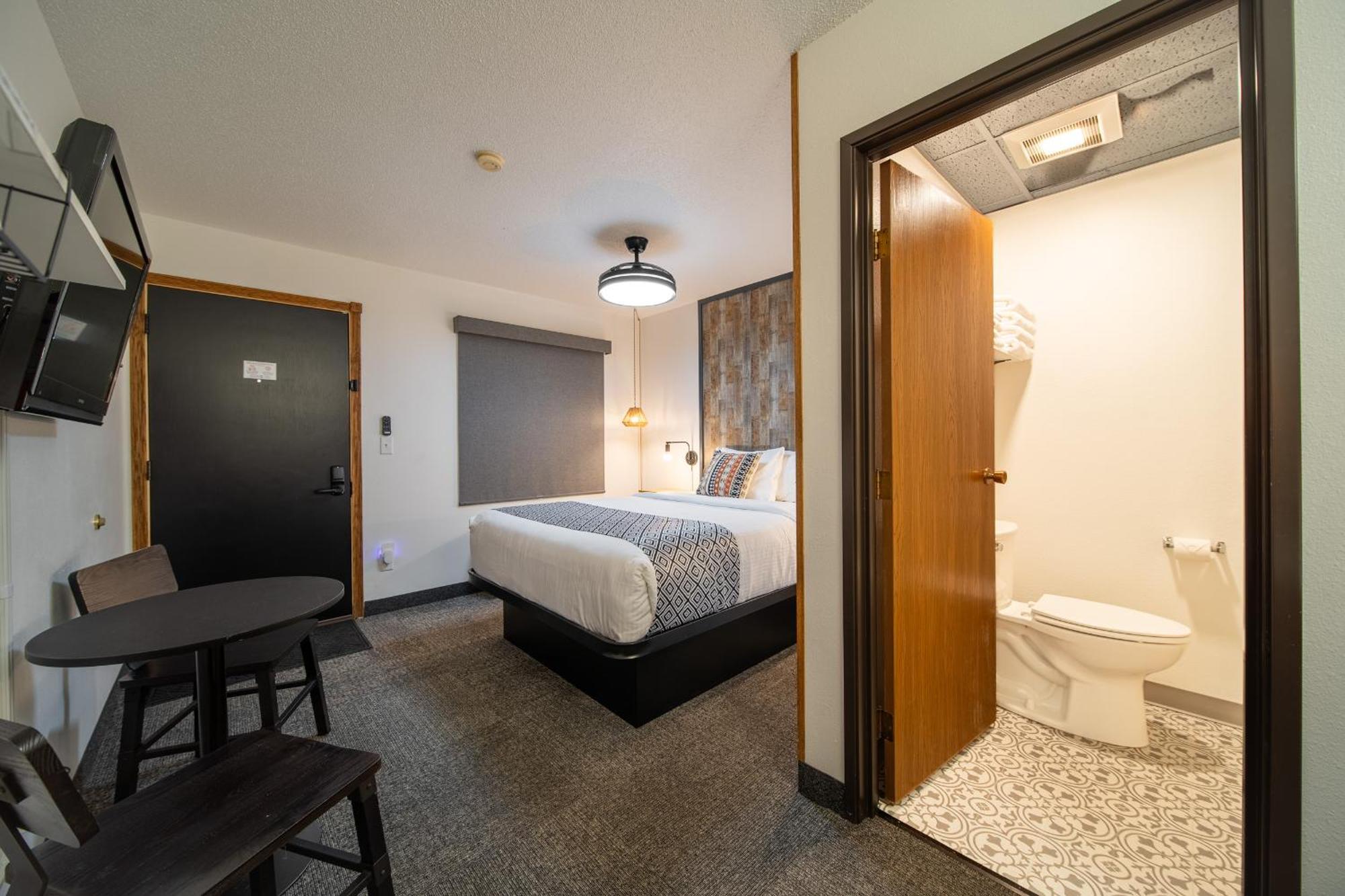 Hansen Inn & Cabins Wall Luaran gambar